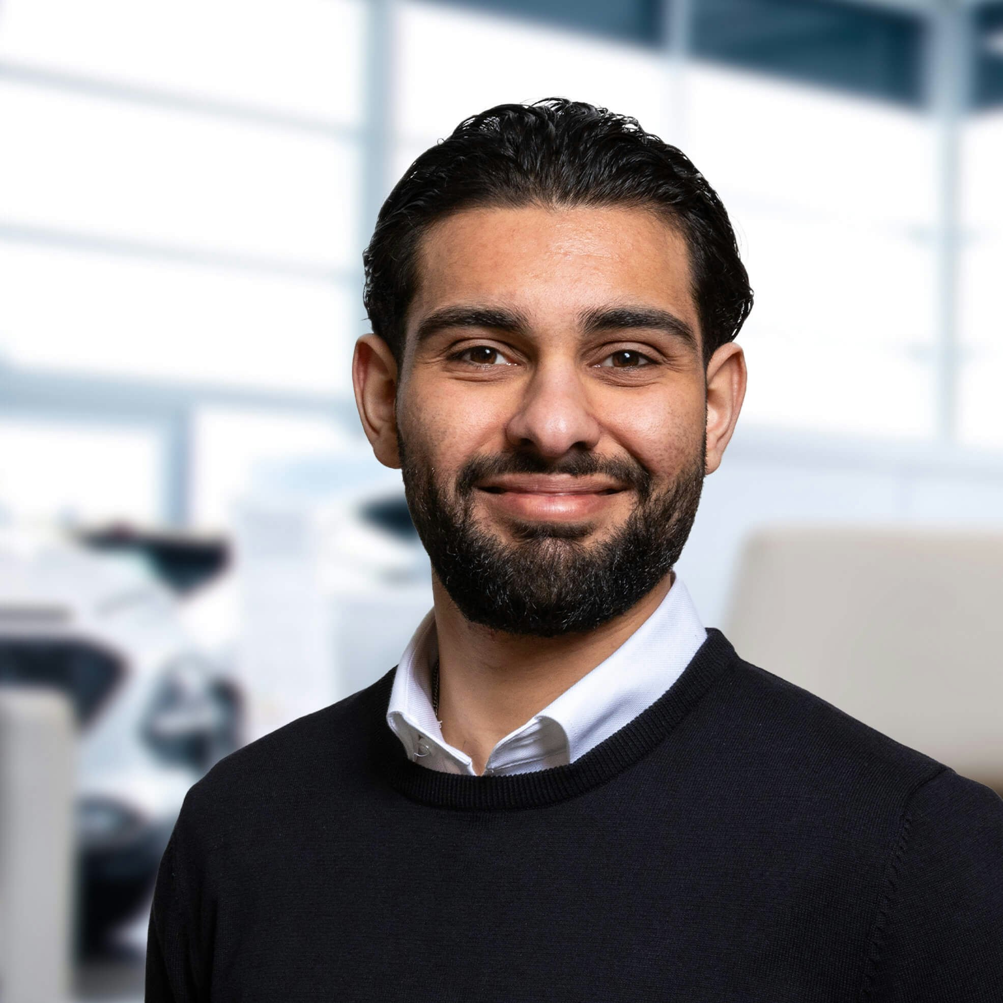 Anastasio Intzes, Garantiesachbearbeitung