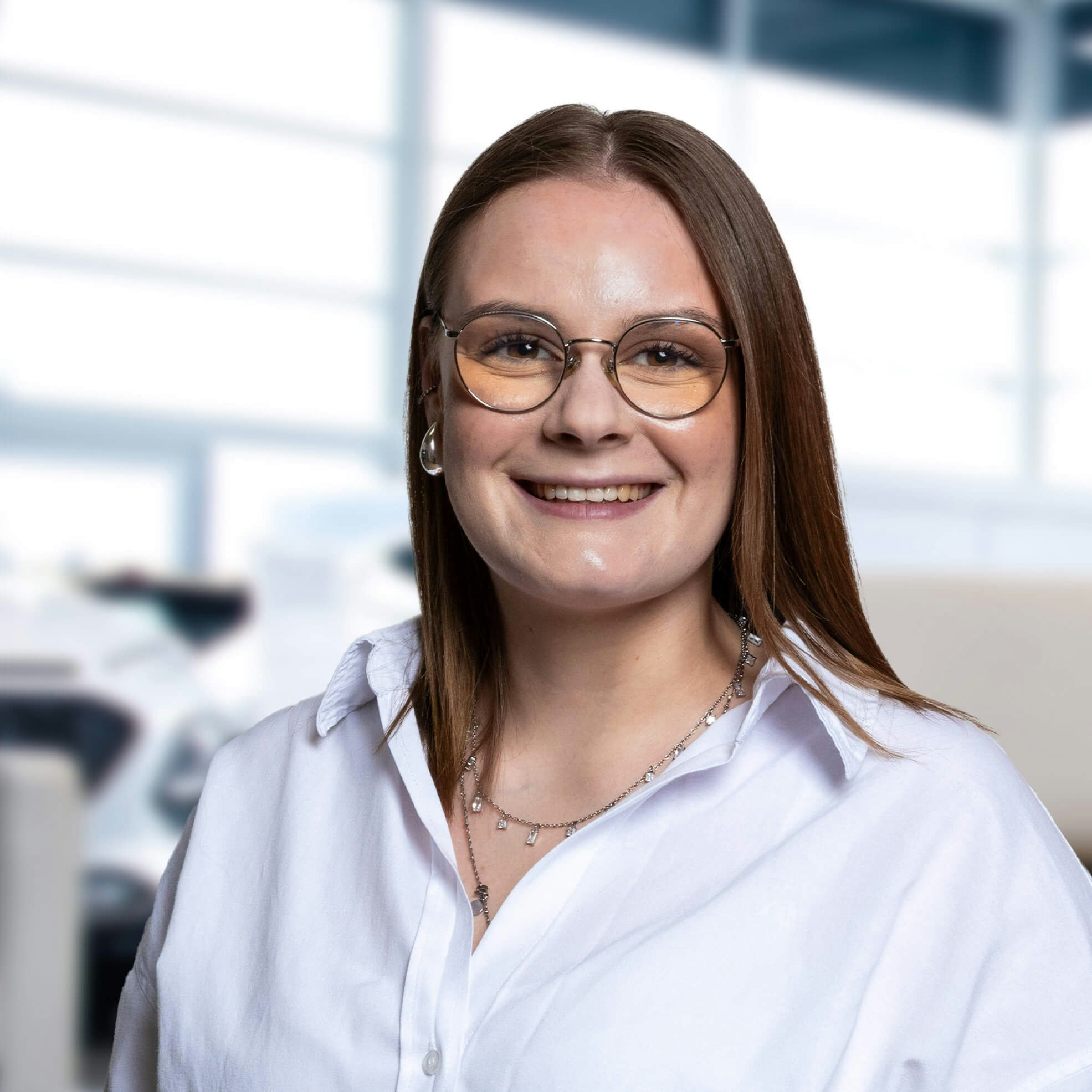 Chantal Friedrich, Serviceassistenz