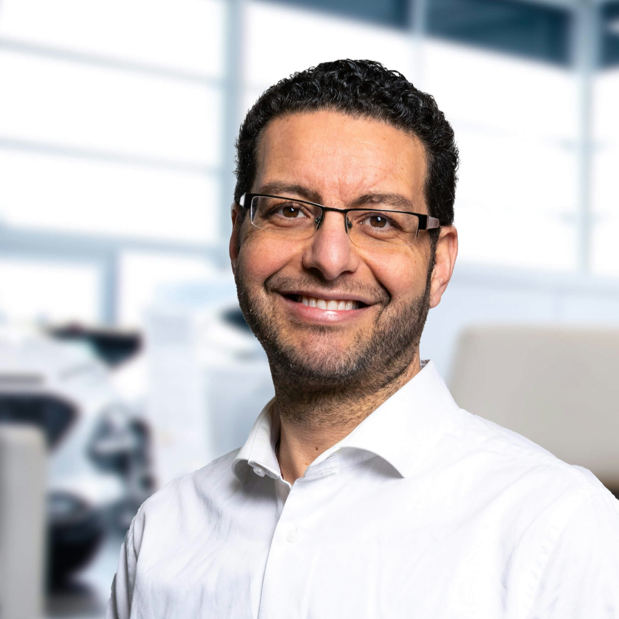 Mohamed El-Bouhamouchi, Teiledienst